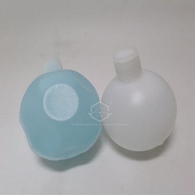 65mm τοποθετημένη σε κάψα Hdpe PCM 5℃ σφαιρική δροσίζοντας σφαίρα για τη θερμική ενεργειακή αποθήκευση